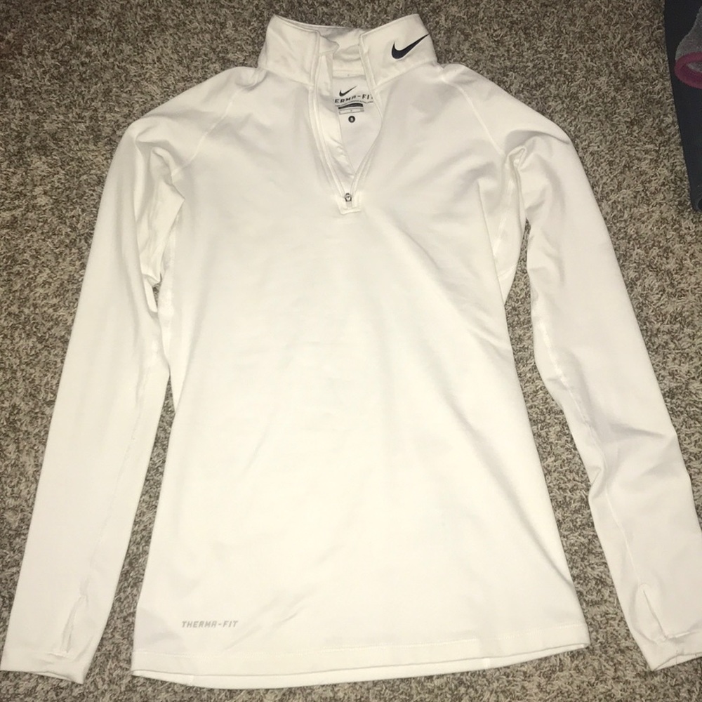 Nike Women’s Therma-Fit Pullover